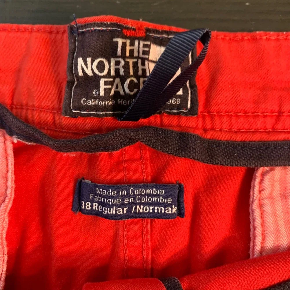 The North Face Mens Red Chino Shorts Size 38 Regular Hiking Outdoor Utility READ